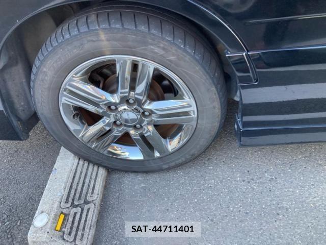 Nissan SERENA 2009-07 8231698-5