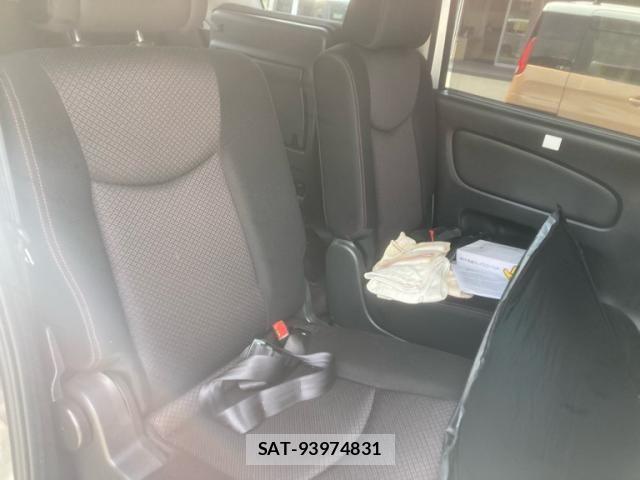 Nissan SERENA 2012-06 8246622-11
