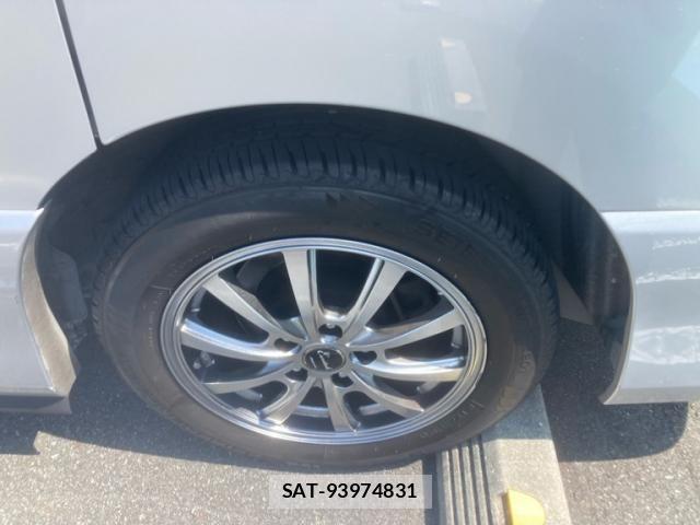 Nissan SERENA 2012-06 8246622-8