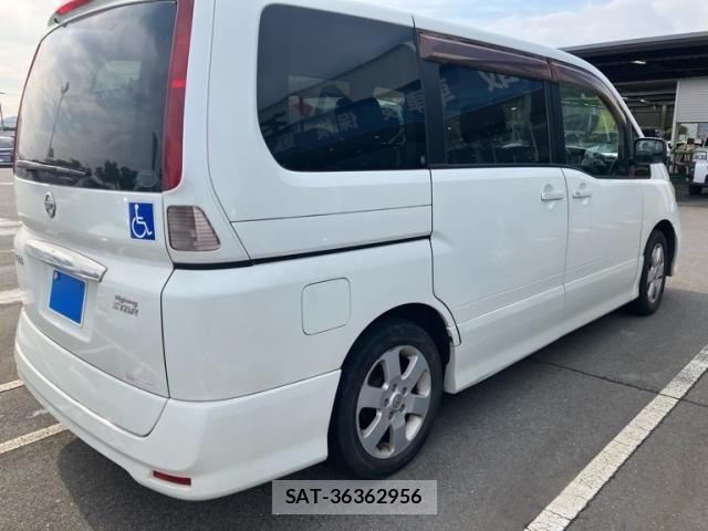 Nissan SERENA 2009-07 8246627-3