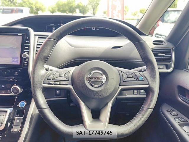 Nissan SERENA 2019-01 8246610-19