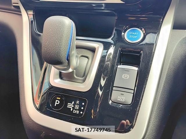 Nissan SERENA 2019-01 8246610-22