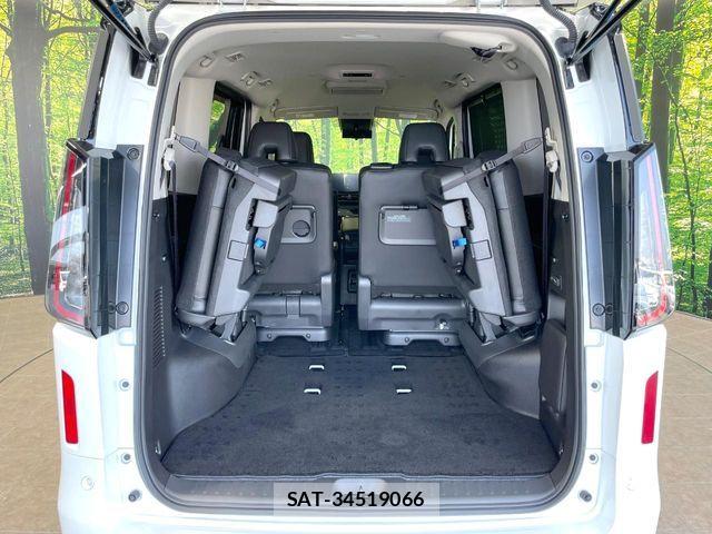 Nissan SERENA 2024-12 8246598-11