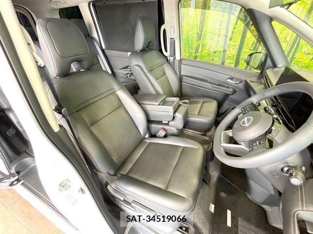 Nissan SERENA 2024-12 8246598-8