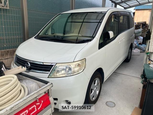 Nissan SERENA 2005-07 8246626-0