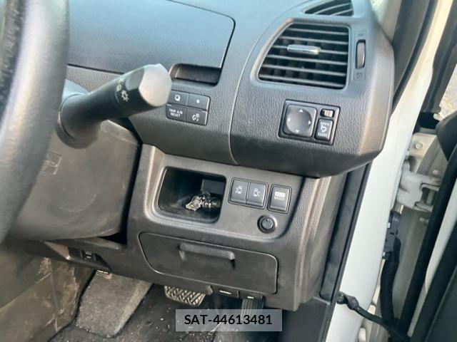 Nissan SERENA 2012-06 8246620-10
