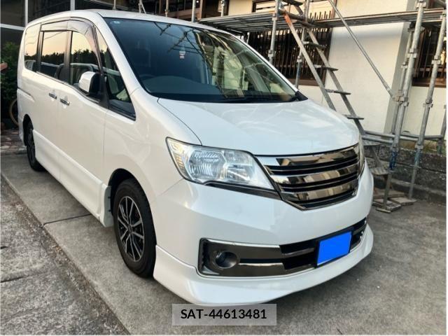 Nissan SERENA 2012-06 8246620-1