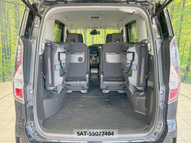 Nissan SERENA 2022-10 8246609-10