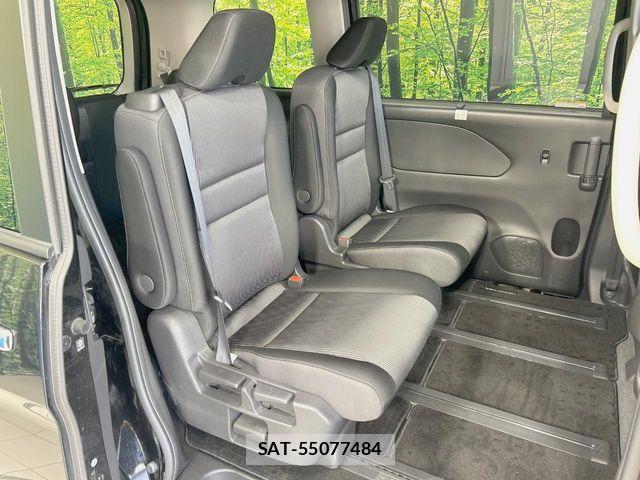 Nissan SERENA 2022-10 8246609-8