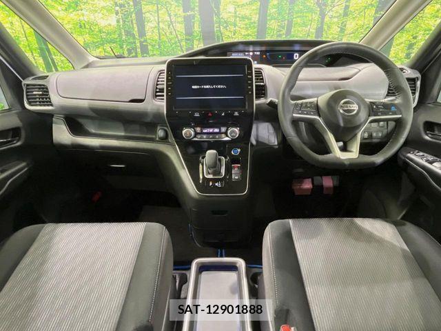 Nissan SERENA 2022-01 8246602-1