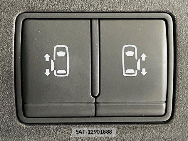 Nissan SERENA 2022-01 8246602-6