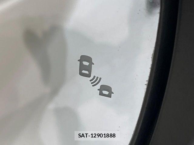 Nissan SERENA 2022-01 8246602-8