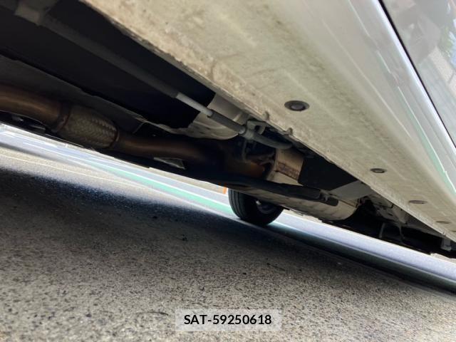 Nissan SERENA 2013-04 8246623-10