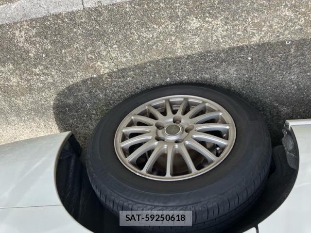 Nissan SERENA 2013-04 8246623-7