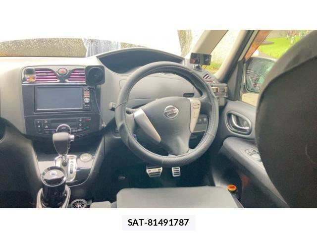 Nissan SERENA 2011-10 8246624-13