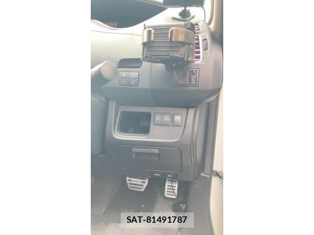 Nissan SERENA 2011-10 8246624-15