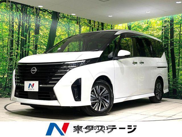 Nissan SERENA 2023-04 8246601-0