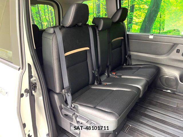 Nissan SERENA 2023-04 8246601-9