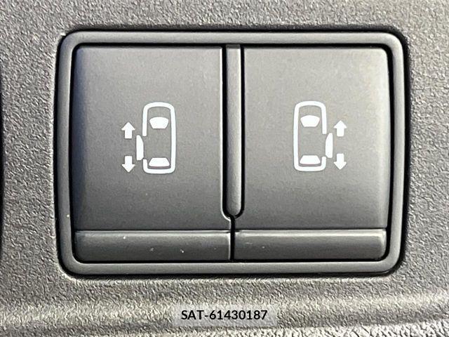 Nissan SERENA 2021-08 8246605-5