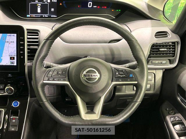 Nissan SERENA 2022-11 8246604-11
