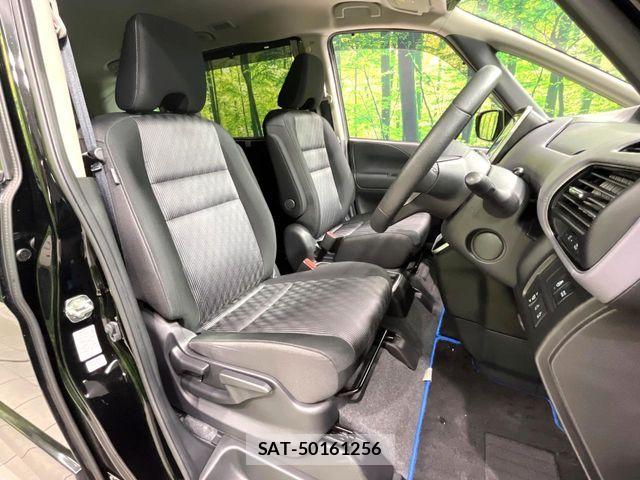 Nissan SERENA 2022-11 8246604-7