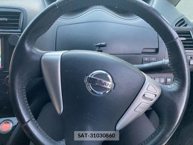 Nissan SERENA 2011-02 8246629-15