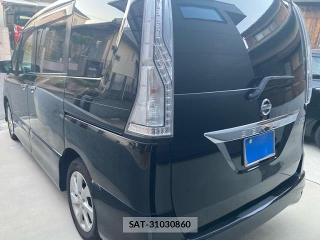 Nissan SERENA 2011-02 8246629-3