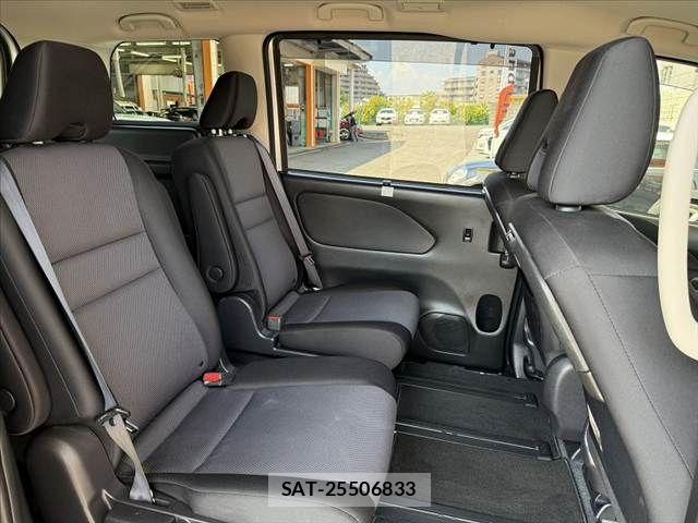 Nissan SERENA 2021-01 8246614-17