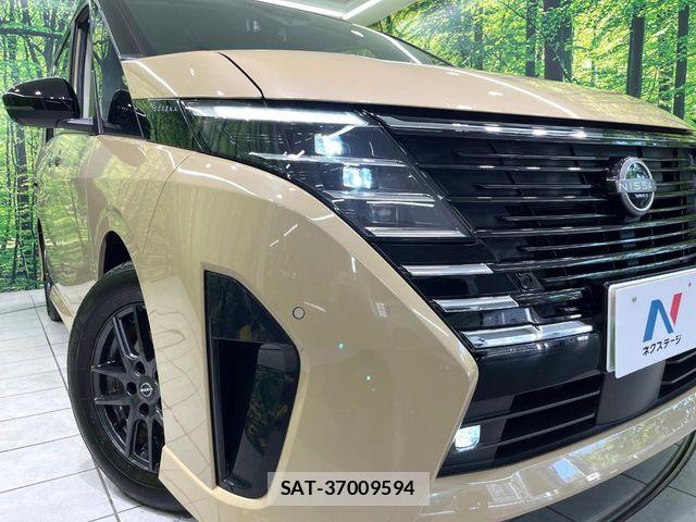 Nissan SERENA 2023-06 8246603-12