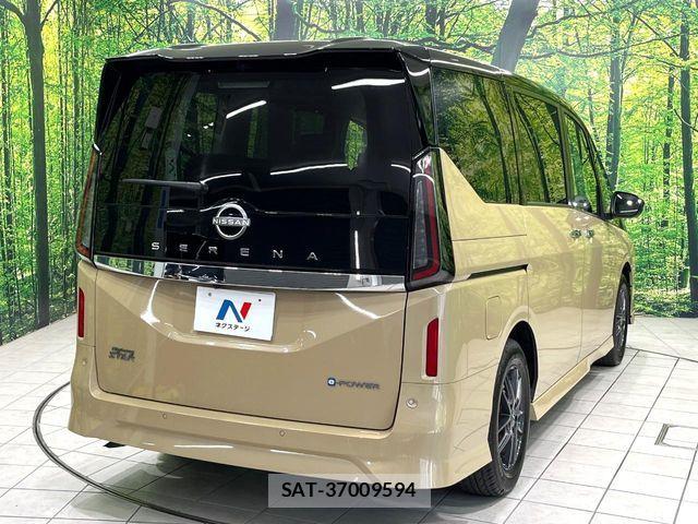 Nissan SERENA 2023-06 8246603-16
