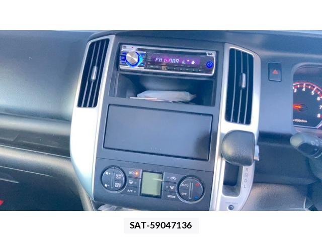 Nissan SERENA 2009-10 8246625-18
