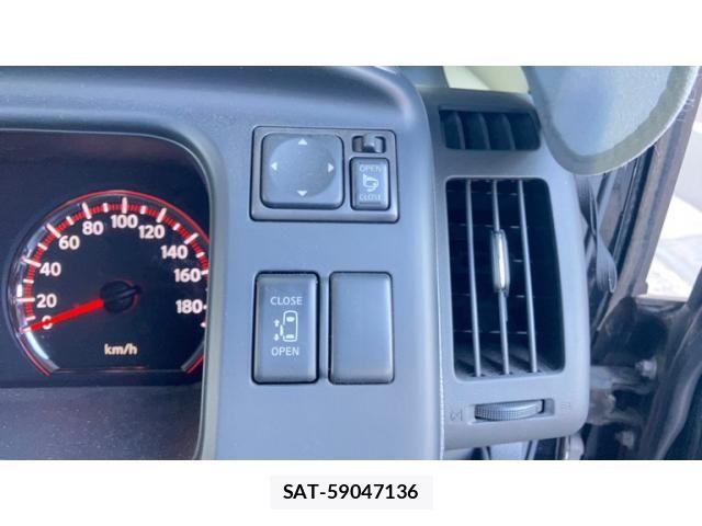 Nissan SERENA 2009-10 8246625-20