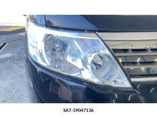 Nissan SERENA 2009-10 8246625-2