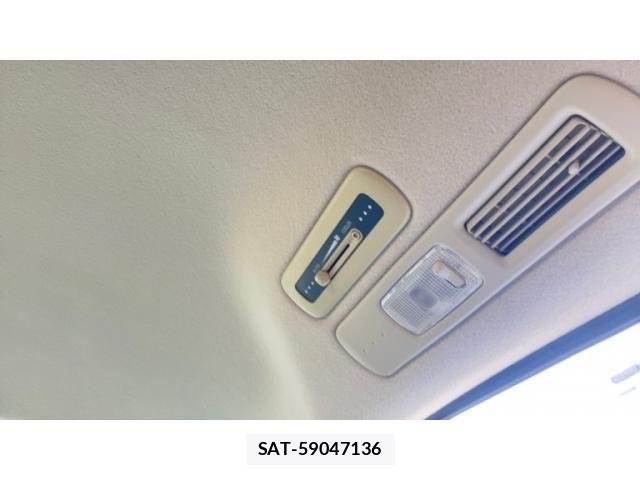 Nissan SERENA 2009-10 8246625-8