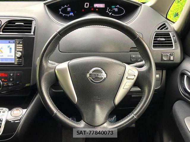 Nissan SERENA 2012-02 8246621-10
