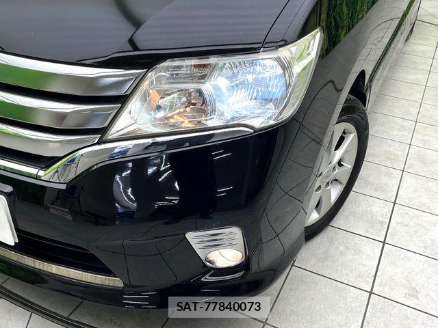 Nissan SERENA 2012-02 8246621-11