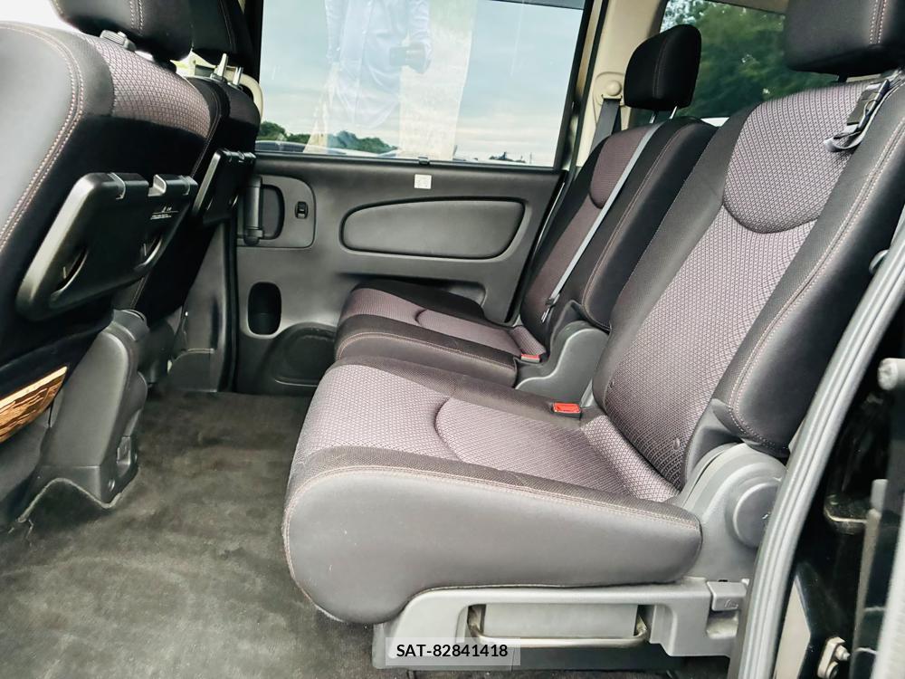 Nissan SERENA 2013-09 8226619-9