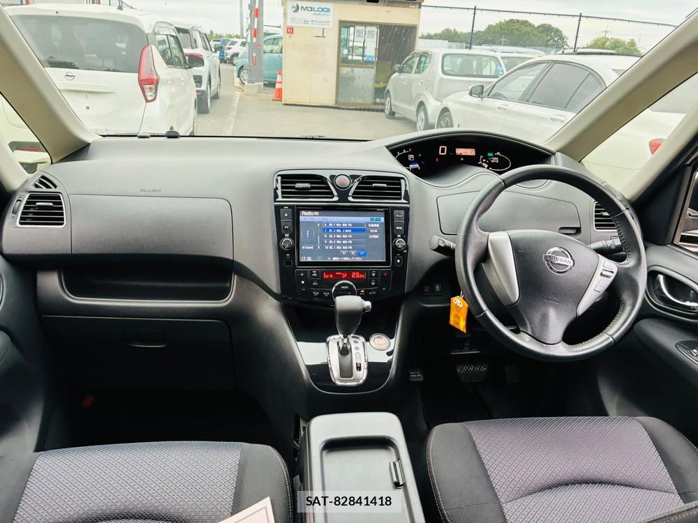 Nissan SERENA 2013-09 8226619-12