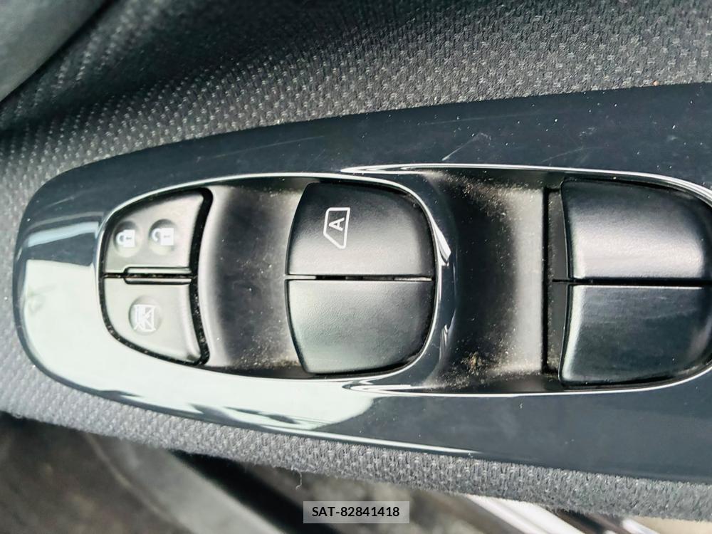 Nissan SERENA 2013-09 8226619-20