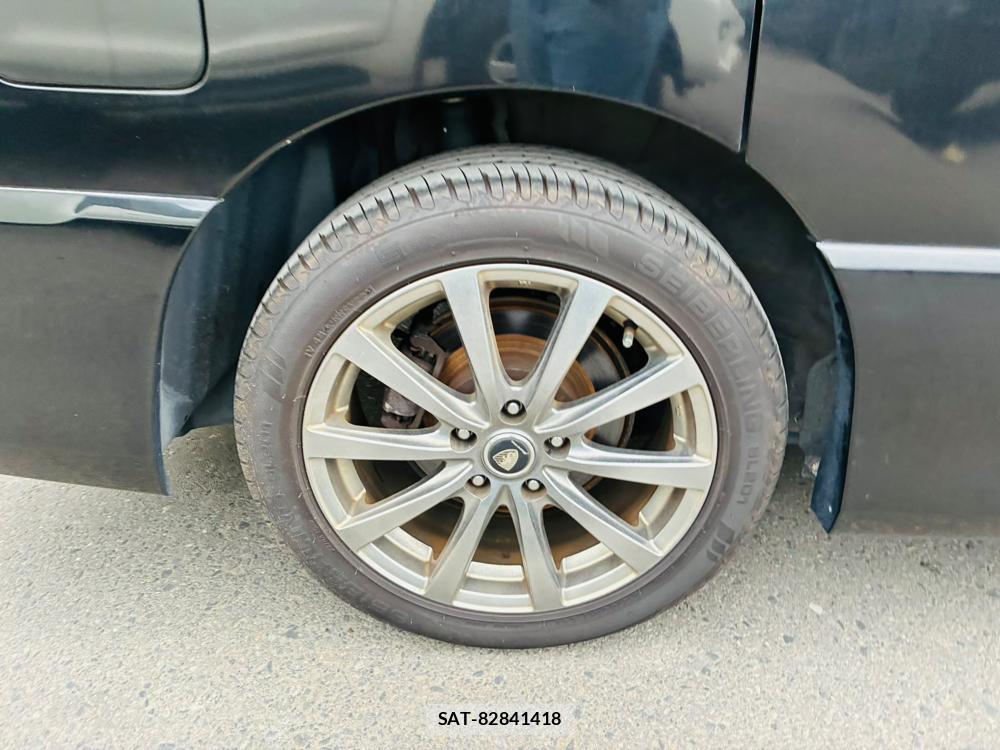 Nissan SERENA 2013-09 8226619-25