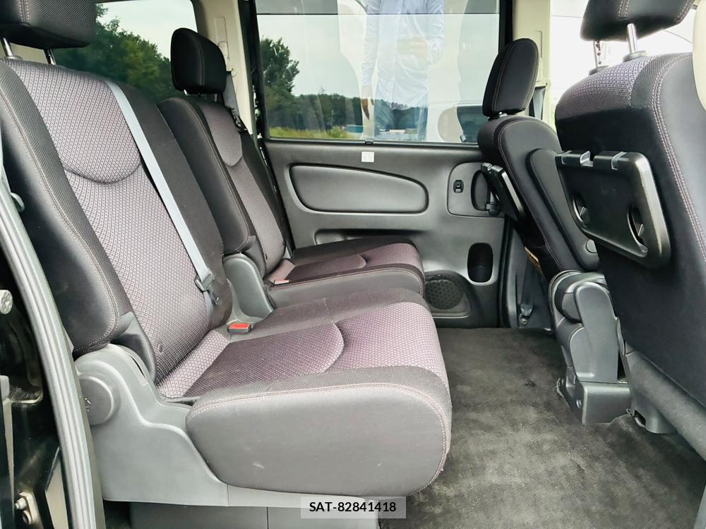 Nissan SERENA 2013-09 8226619-8