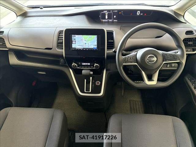 Nissan SERENA 2017-11 8316941-2