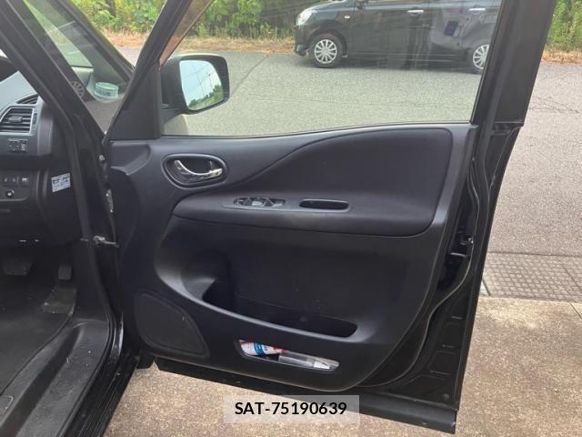 Nissan SERENA 2011-10 8316964-10