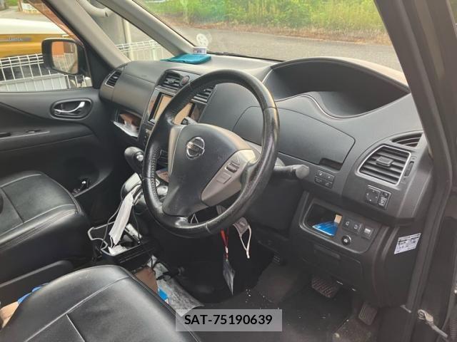 Nissan SERENA 2011-10 8316964-11