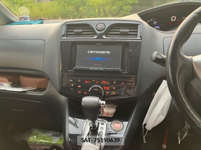 Nissan SERENA 2011-10 8316964-18