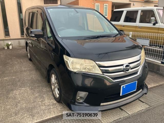 Nissan SERENA 2011-10 8316964-1