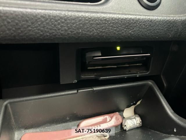 Nissan SERENA 2011-10 8316964-22