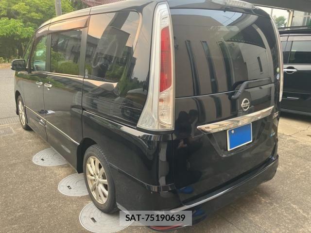 Nissan SERENA 2011-10 8316964-5