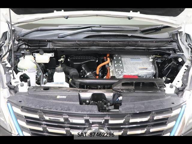 Nissan SERENA 2021-09 8316926-24