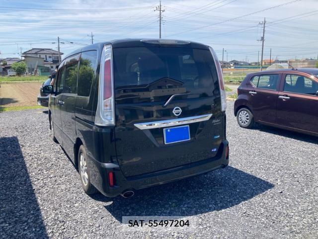 Nissan SERENA 2012-01 8316951-2